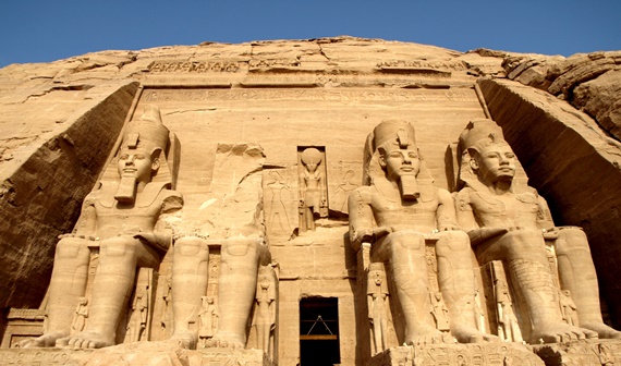 معبد أبو سمبل من أهم معلم مدينة الأقصر