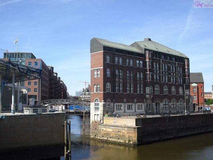 Gate Speicherstadt