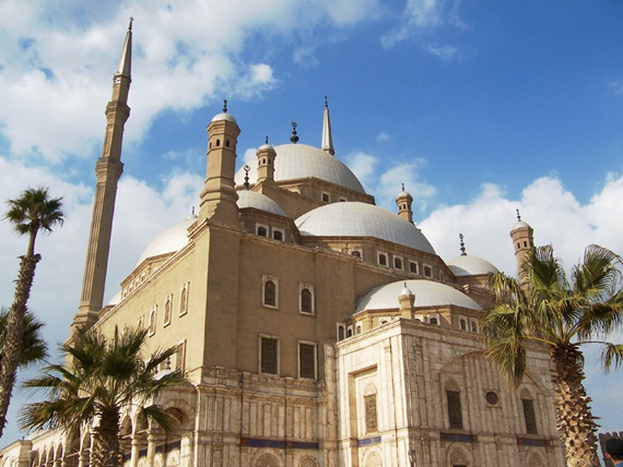 قلعة صلاح الدين الأيوبى وسط مدينة القاهرة