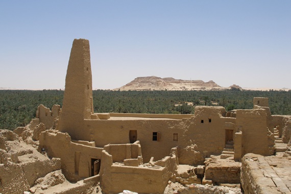 المعابد والأثار الفرعونية فى واحة سيوة 