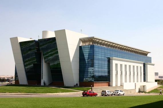 مبنى الدراسات الأستكشافية بمكتبة الأسكندرية 