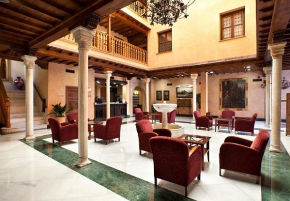 فندق NH Granada Centro