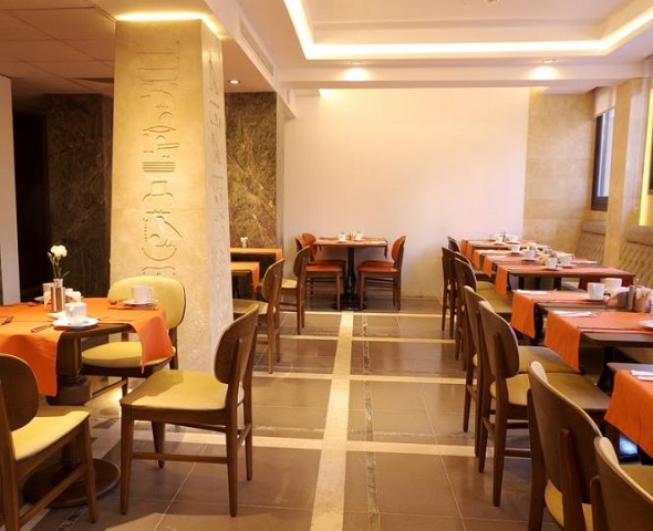 مطعم فندق البيك