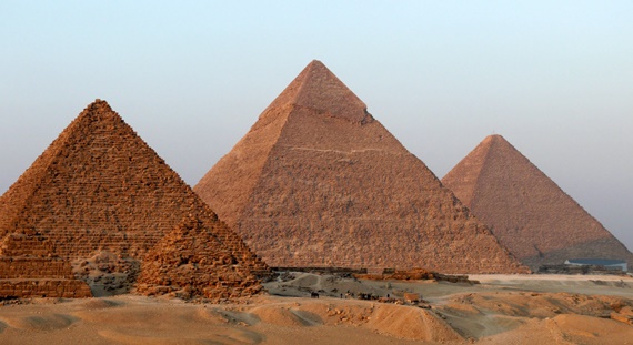 أهرامات الجيزة العظيمة 